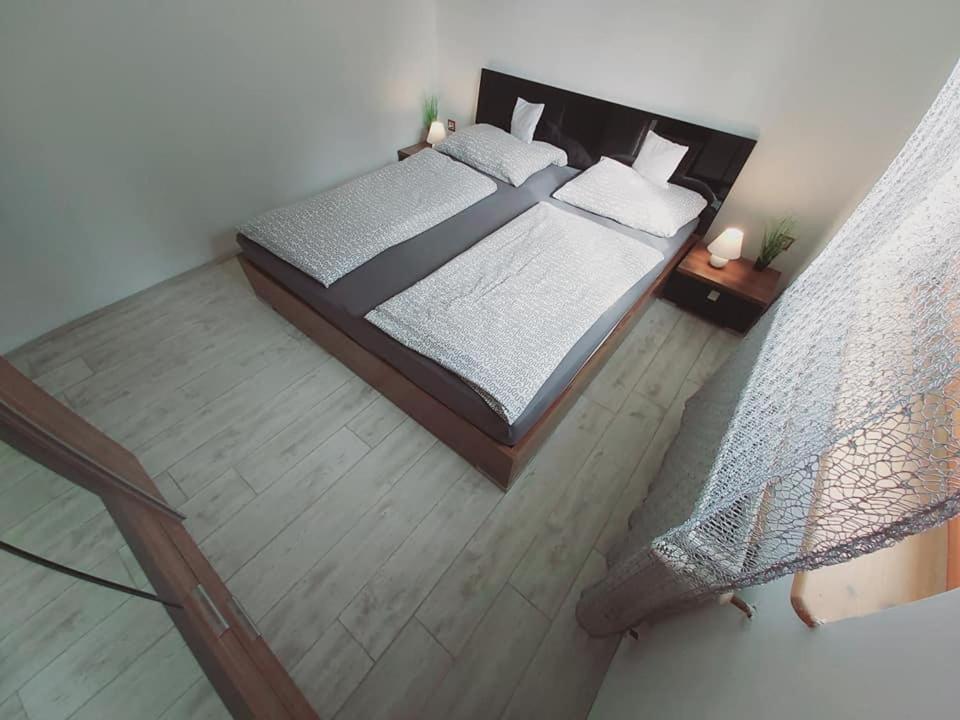 Mediterran Apartman ザラカロシュ エクステリア 写真