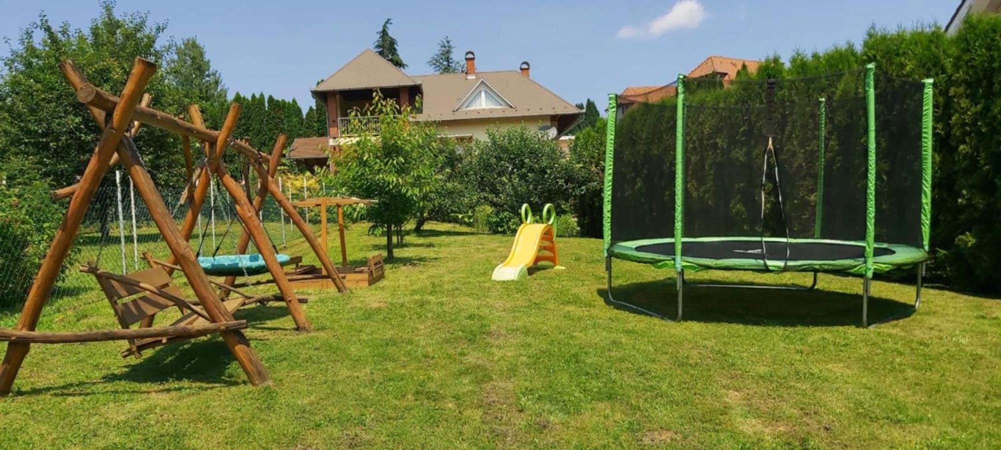 Mediterran Apartman ザラカロシュ エクステリア 写真