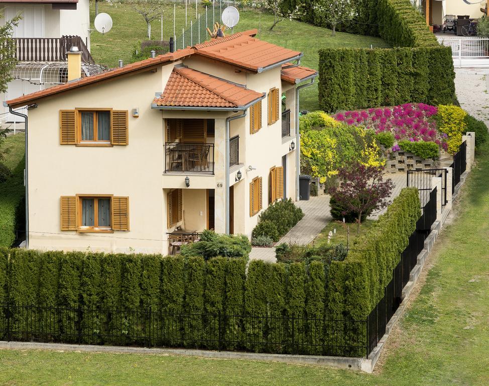 Mediterran Apartman ザラカロシュ エクステリア 写真